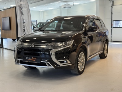 Outlander 2.4PHEV Instyle Amethyst Black 2