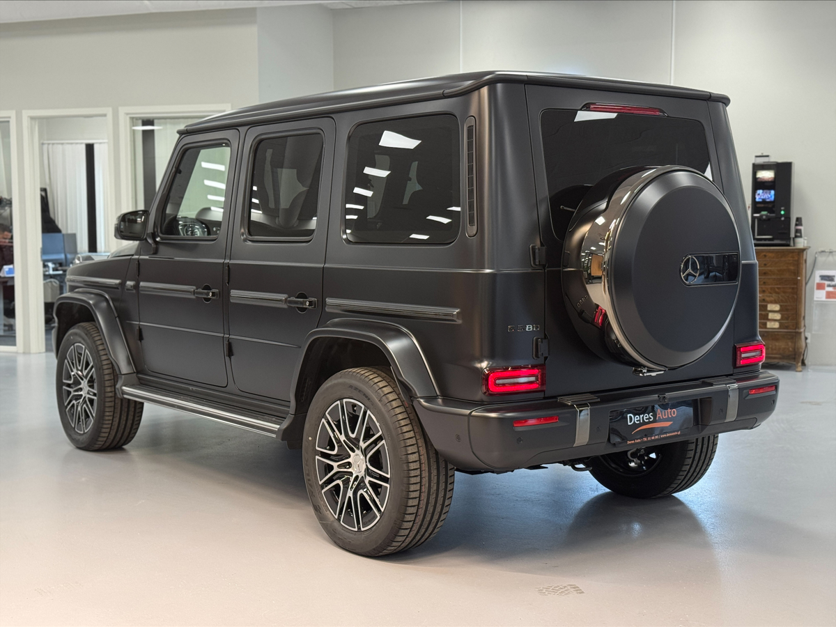 Mercedes Benz G-580 100% Electric 3