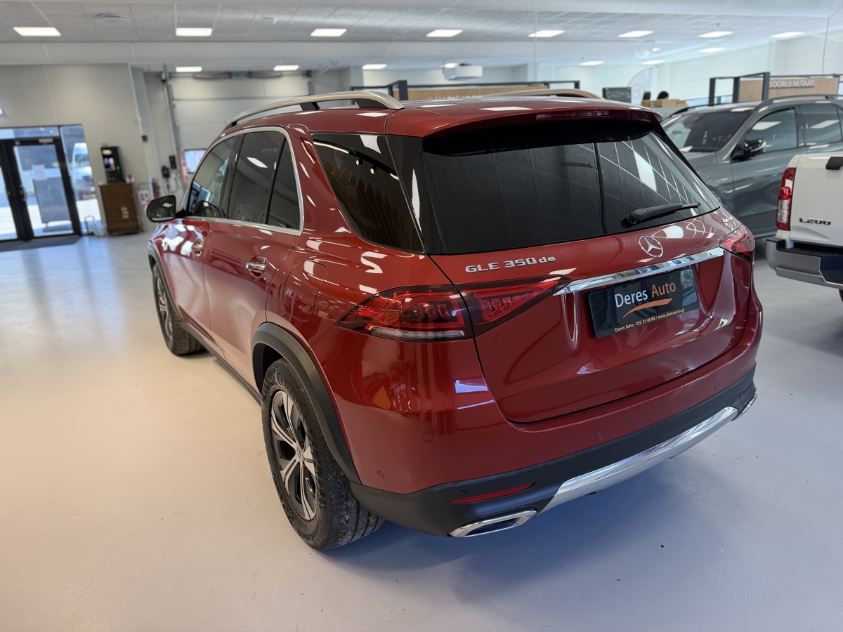 Mercedes-Benz GLE 350 de 4 Matic Hyacinth red 3