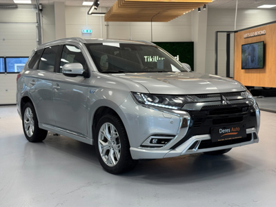 Mitsubishi Outlander 2,4 PHEV 2