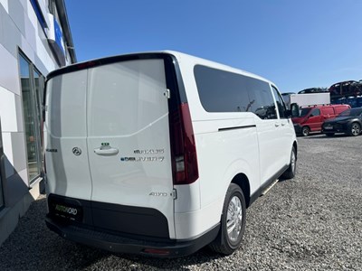 Maxus e-Deliver 7 minibus 2