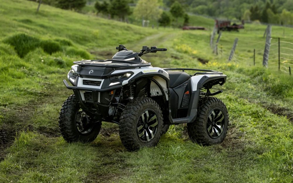 Can-Am Outlander Electric